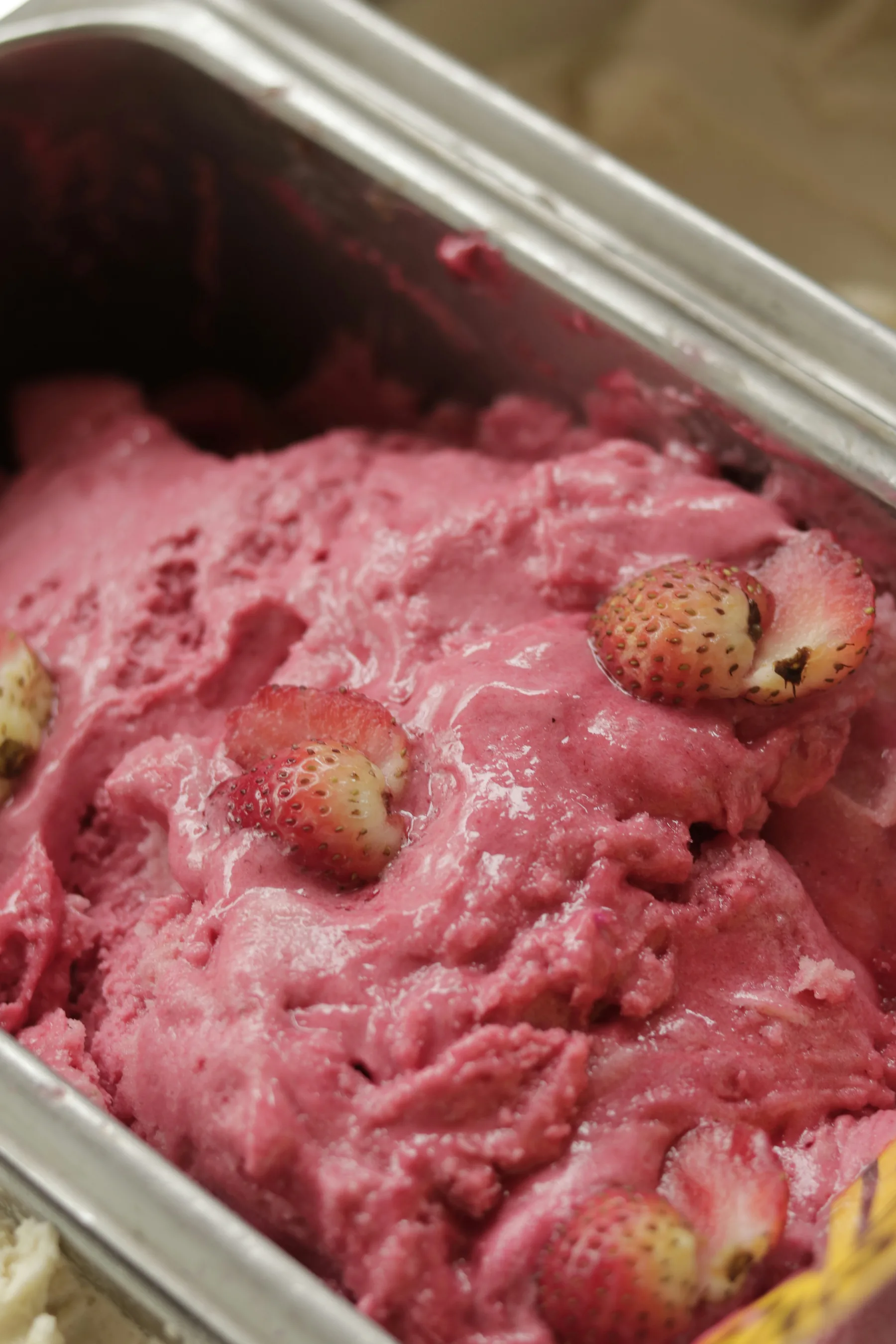 Ice cream serving moment